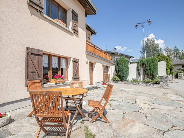 Ganze Wohnung, Ruhige Wohnung mit Terrasse, nahe Skipisten, Haustiere erlaubt in Aussois, Vanoise-Massiv