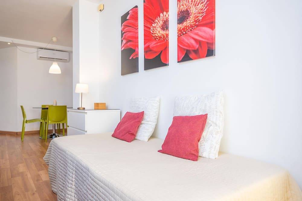 Entire apartment, Residencial Suites Valldemossa - Cartoixa in Valldemossa, West Majorca