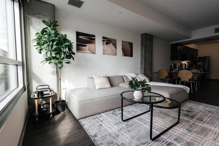 Vakantiewoning voor 3 personen, with uitzicht and balkon as well as zwembad in Hollywood