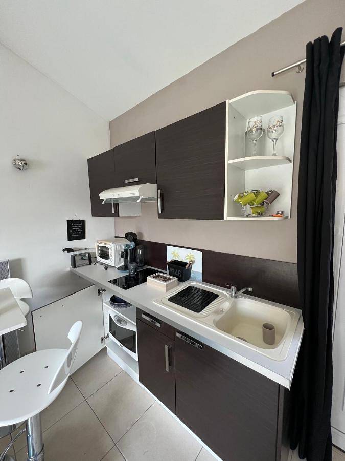 Gîte pour 2 personnes, avec terrasse et jardin à Capestang - 4