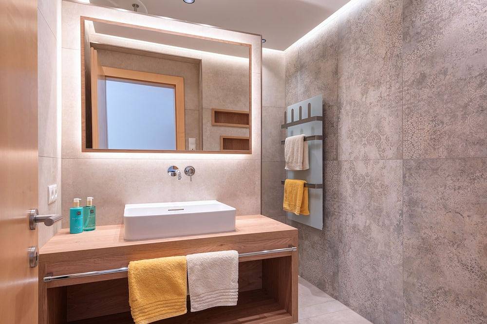 Geheel appartement, Apart La Vita 2-3 personen appartement - Apart La Vita in Lechtal Alps, Sankt Anton am Arlberg