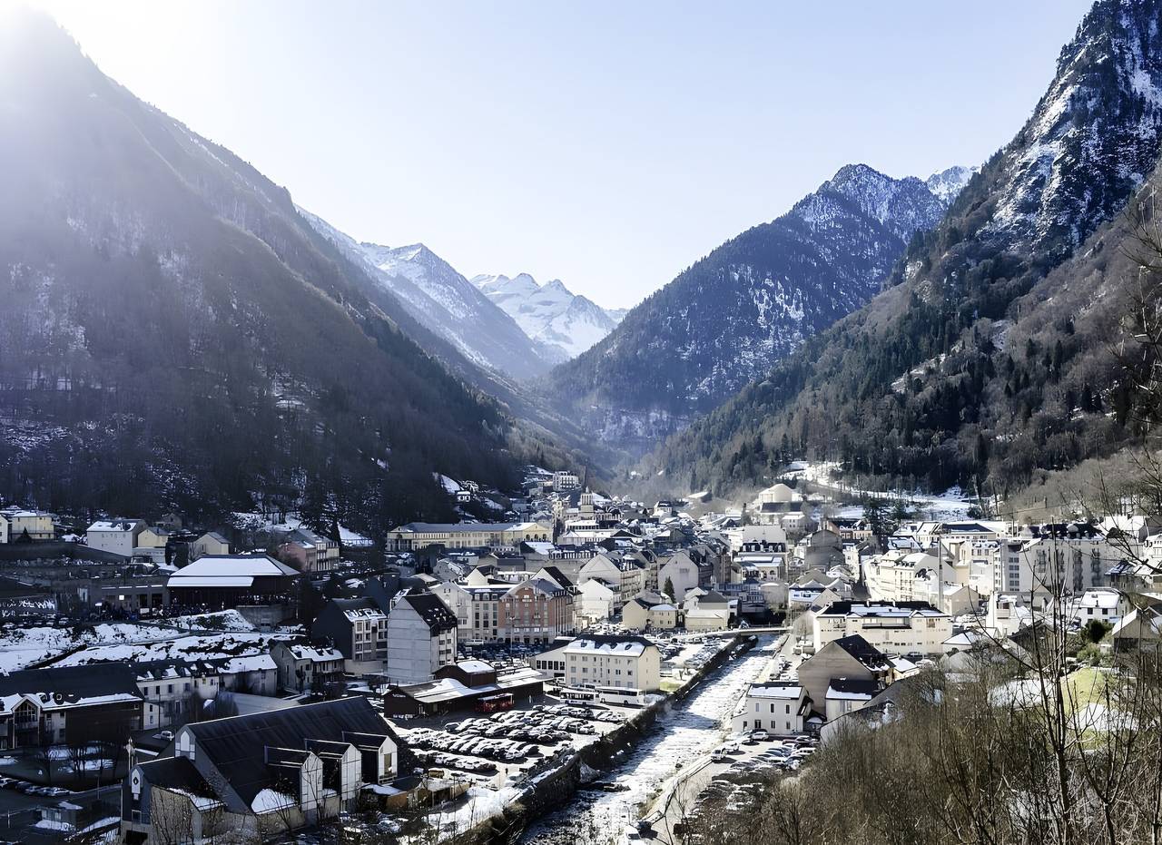 Entire apartment, Cauterets Apartment – Comfort & Prime Location, Wi-Fi in Cauterets, Pyrenees National Park