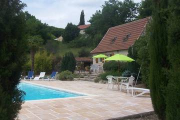 Gîte pour 8 personnes, avec jardin à Saint-Médard