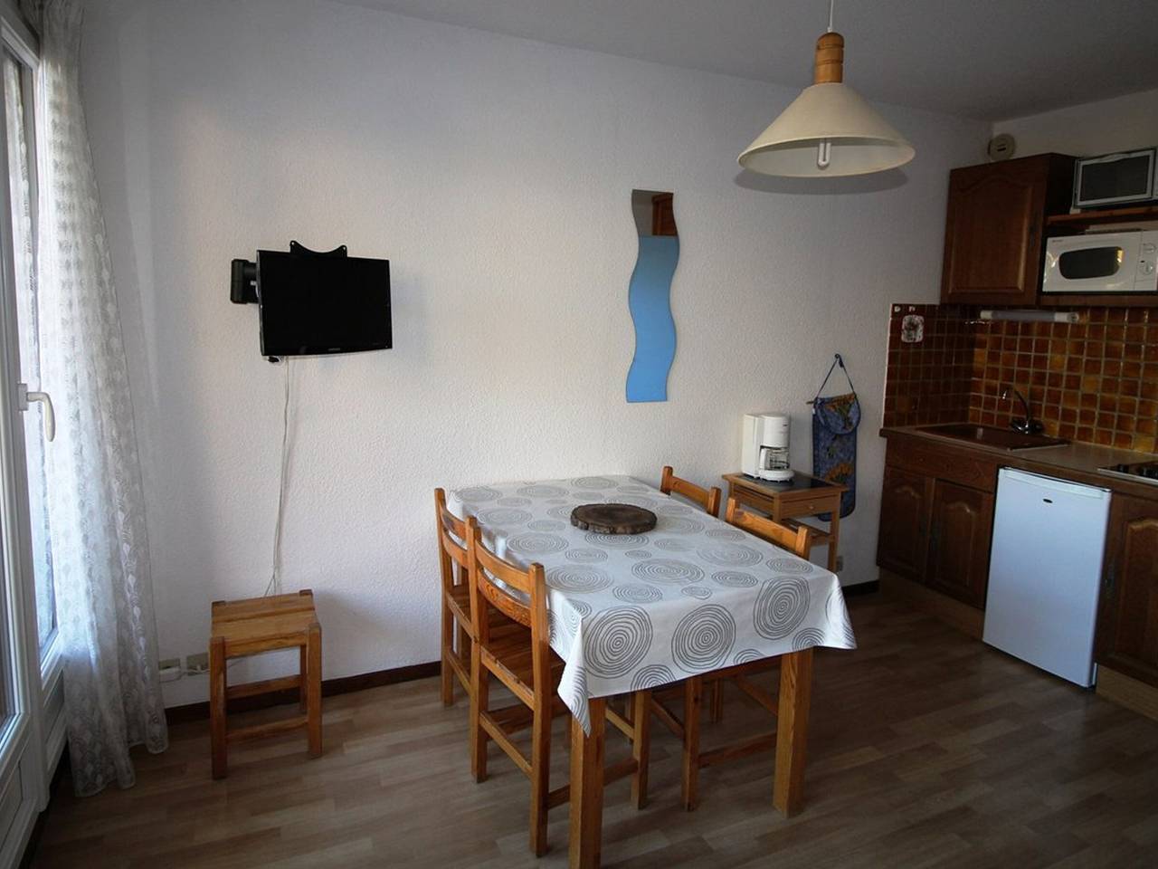 Appartement entier, Studio cabine 4 pers au pied des pistes avec parking – Auris en Oisans in Auris, Parc national des Écrins