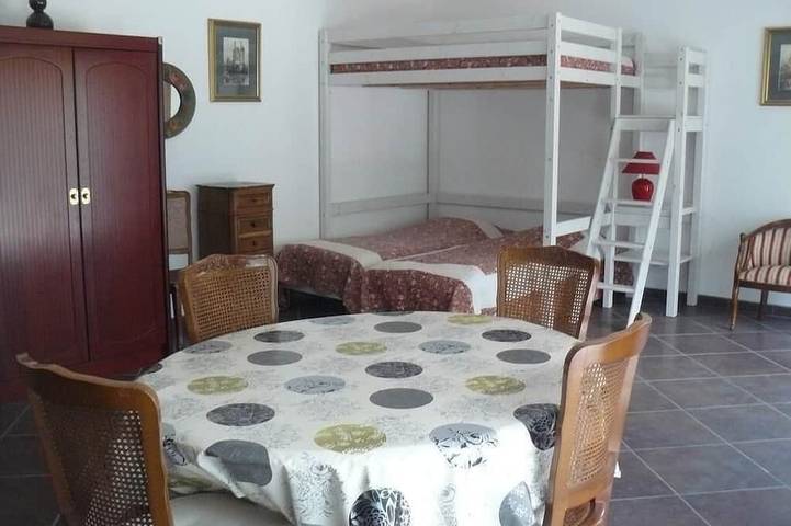 Gîte pour 4 personnes, avec piscine et jardin dans Les Eyzies - 3