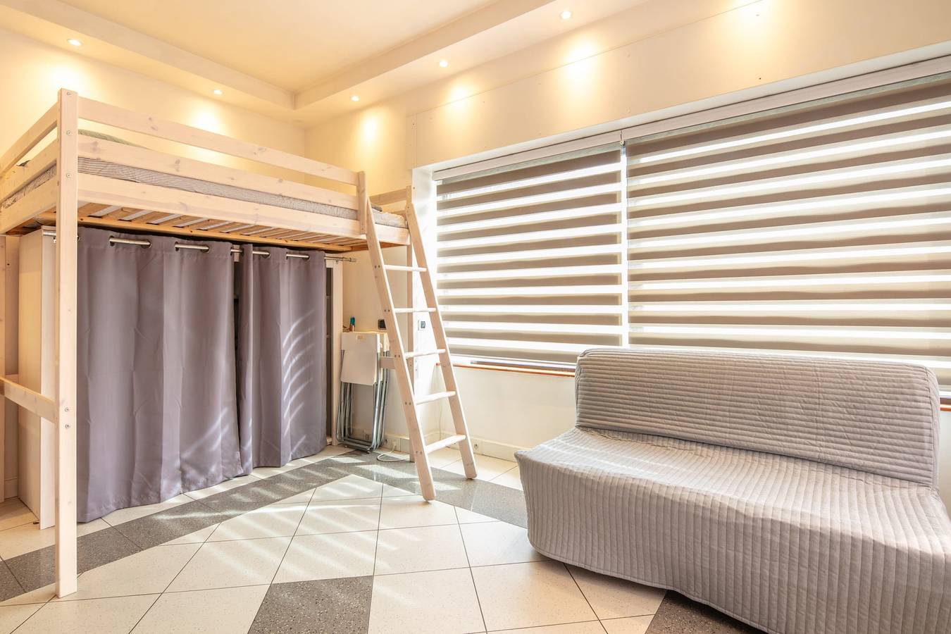 Studio entier, Le Local - Climatisation - Petfriendly in Grenoble, Isère