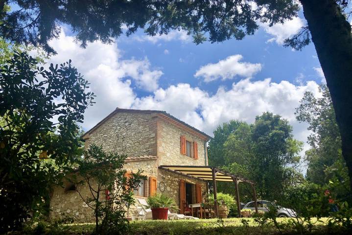 Casa vacanza per 5 persone, con vista oceano e giardino in Casale Marittimo