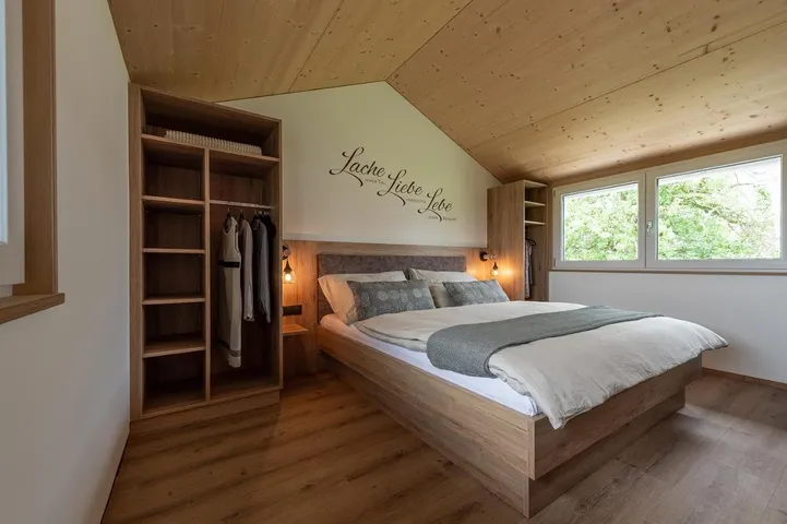 Ferienwohnung für 4 Personen, mit Terrasse und Ausblick - 1