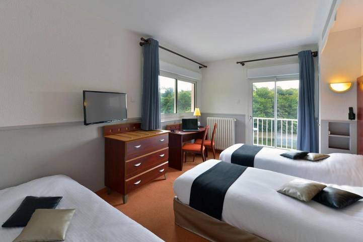 Hôtel pour 2 personnes, avec terrasse ainsi que piscine et sauna, animaux acceptés à Chantonnay - 4