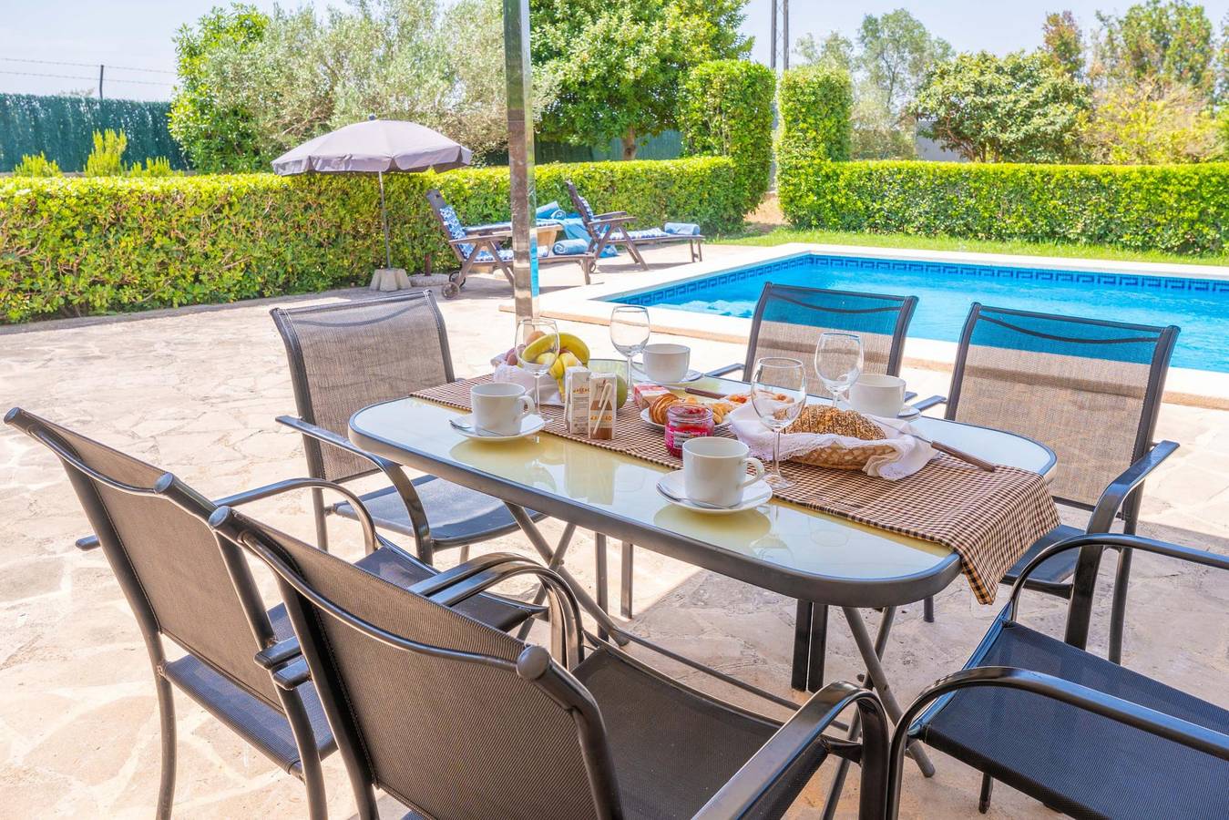 Villa Fernando - Bonita casa de campo con piscina y jardín privados. Wifi Gratis in Manacor, Mallorca Este