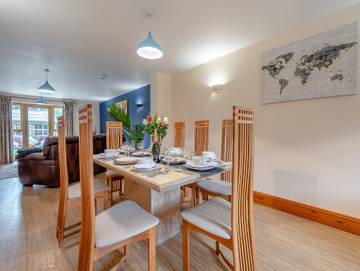 Holiday Rental for 7 People in Dorset, South West England, Photo 4