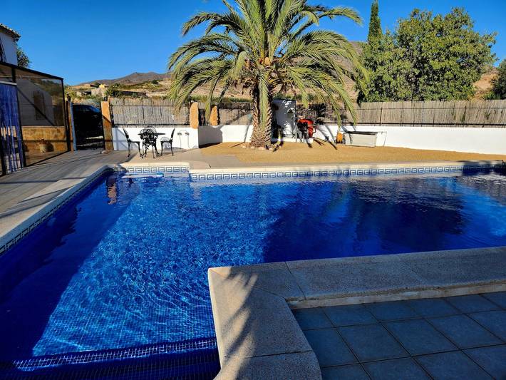 Apartamento para 7 personas, con terraza y piscina en Huércal-Overa