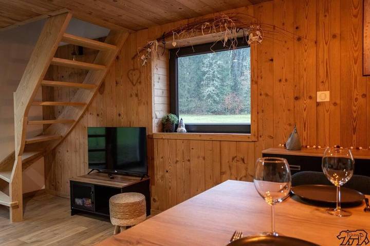 Location de vacances pour 4 personnes, avec jardin ainsi que vue et terrasse, animaux acceptés à Ramonchamp - 3