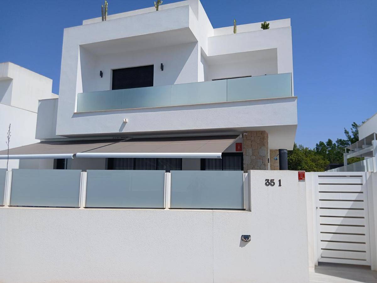 Three-Bedroom Villa in La Herrada, Los Montesinos