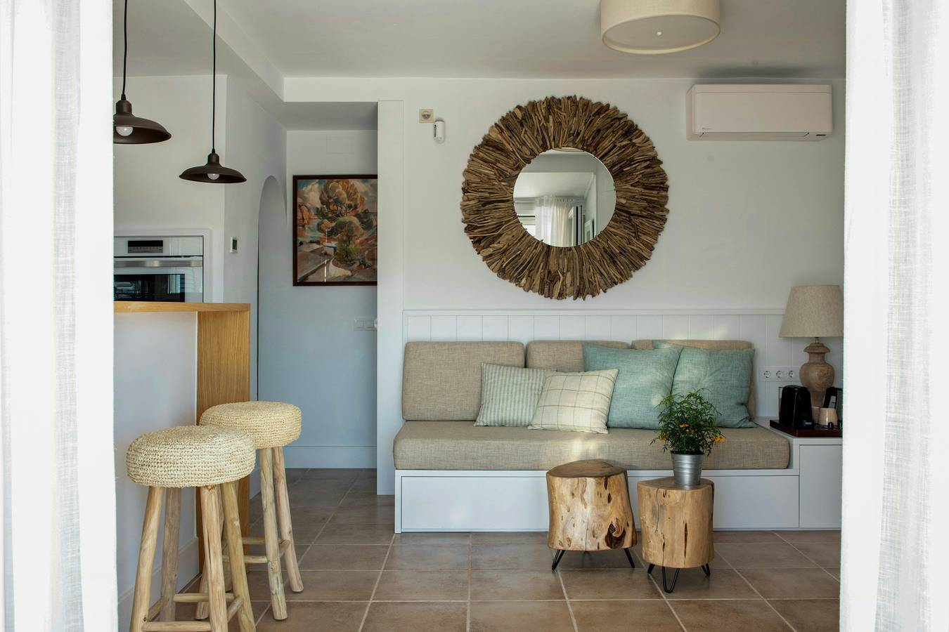 Ganze Wohnung, Design-Apartment mit Aussicht an der Costa Brava in Platja d'en Jordi (Llanca), Platja Grifeu