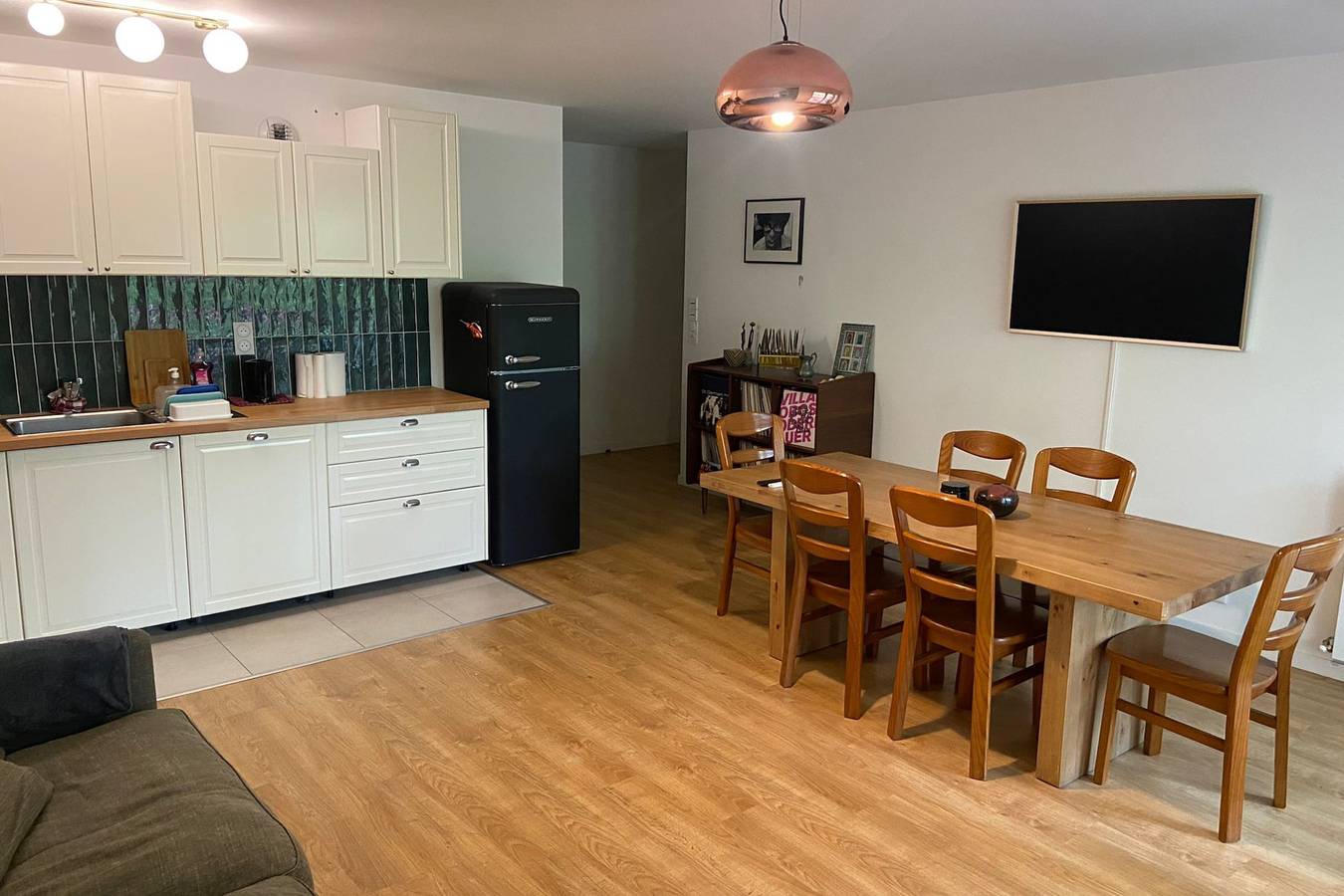 Appartement entier, Appartement avec terrasse proche Montmartre in Saint-Ouen, Seine-Saint-Denis