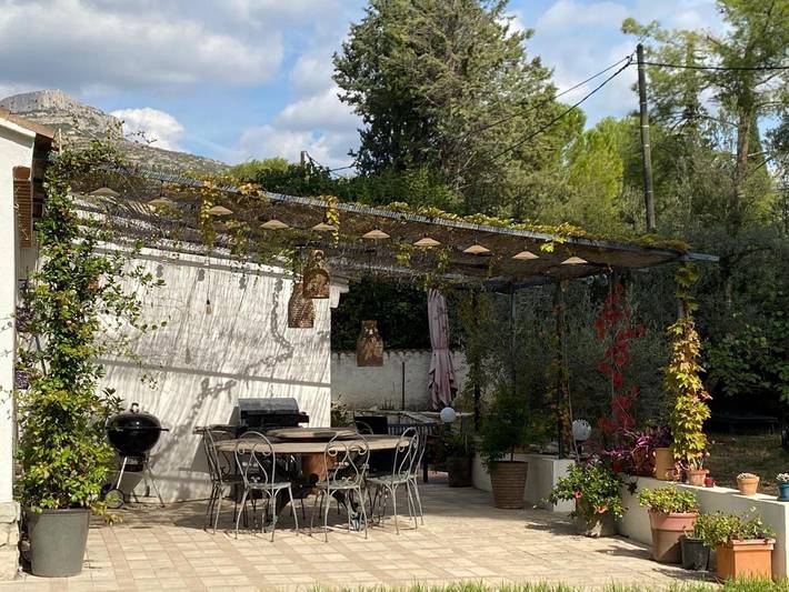 Villa pour 11 personnes, avec terrasse et vue, animaux acceptés à Aubagne - 2