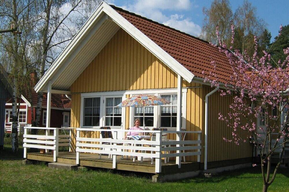 Mecklenburgische Seenplatte! Familienfreundliches, gemütliches Ferienhaus, Wlan in Userin, Mecklenburg-Strelitz