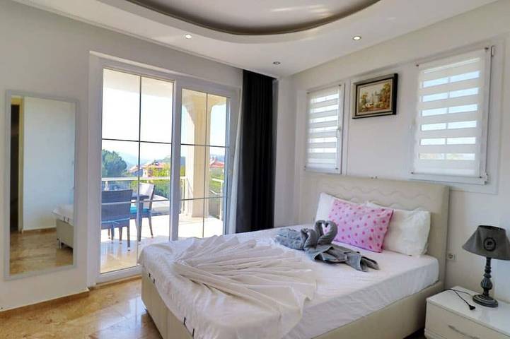 Private Villa mit 5 Schlafzimmern in Ovacik in Fethiye, Türkische Ägäis