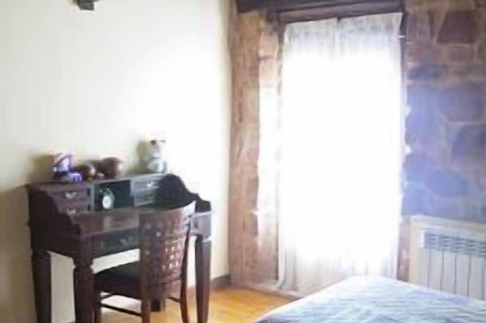 The Stone House of the Village for 10 people in Hontoria del Pinar, Burgos Province