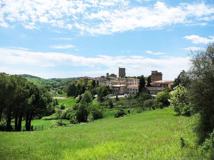 Agriturismo per 16 persone, con Giardino e Piscina a Castellina in Chianti
