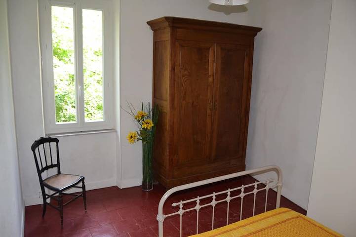 Location de vacances pour 8 personnes, avec jardin et terrasse, animaux acceptés à Bize-Minervois - 3