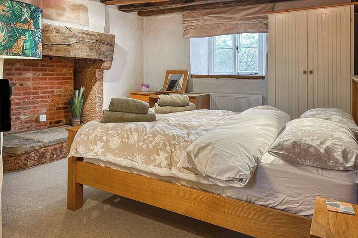 4 bedroom accommodation in Sutton Coldfield in Birmingham, Birmingham Area