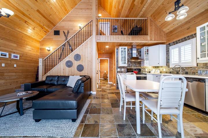 Cottage rentals for 4 people, with terrace and garden, with pets in Alberta