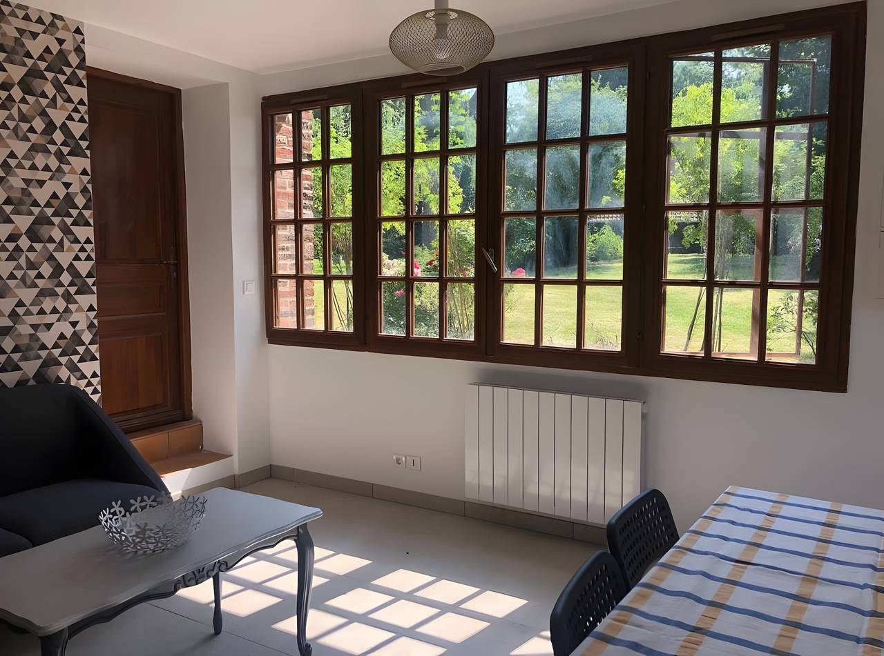 Casa de vacaciones 'Gîte Les Pommiers - Calma y Naturaleza' con jardín privado in Eu, Región de Dieppe