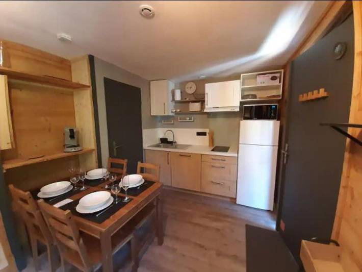 Gîte pour 3 personnes, avec jardin et vue, animaux acceptés à Allemond - 4
