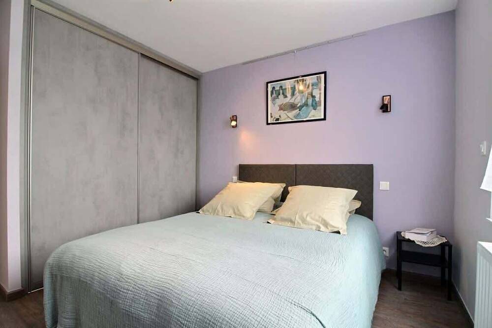 Entire apartment, La Maison Bleue - Comfortable appt in Locmaria-Plouzané, Brest region