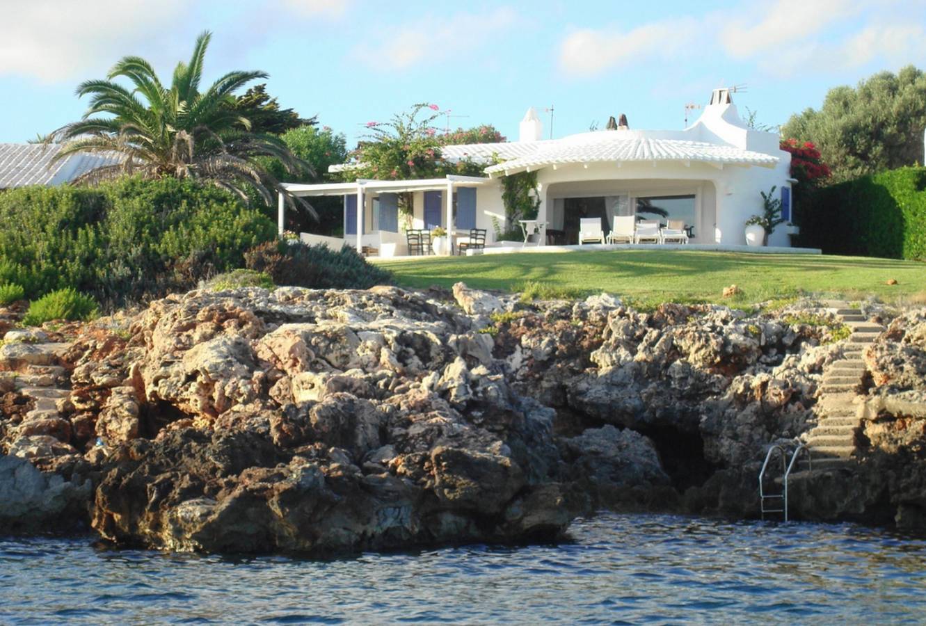 Elegant Beachfront Menorca Villa | Villa La Luz | 3 Bedrooms | Spectacular Sea Views | Al Fresco Dining Terrace | Private Garden | Peaceful Binisafuller Setting | Walking Distance to Beach and Restaurants in Binisafuller Platja, Sant Lluís