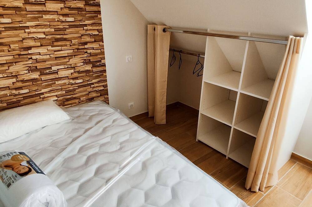 Entire apartment, Beautiful attic family apartment in Rodez, Massif Central