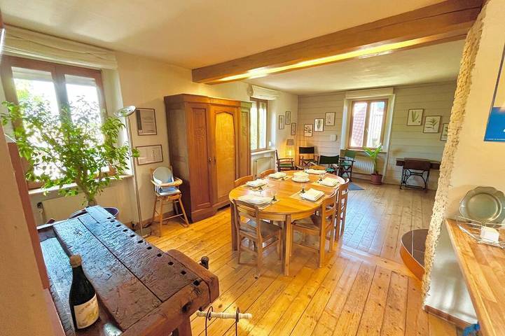 Location de vacances pour 8 personnes, avec jardin dans Algolsheim
