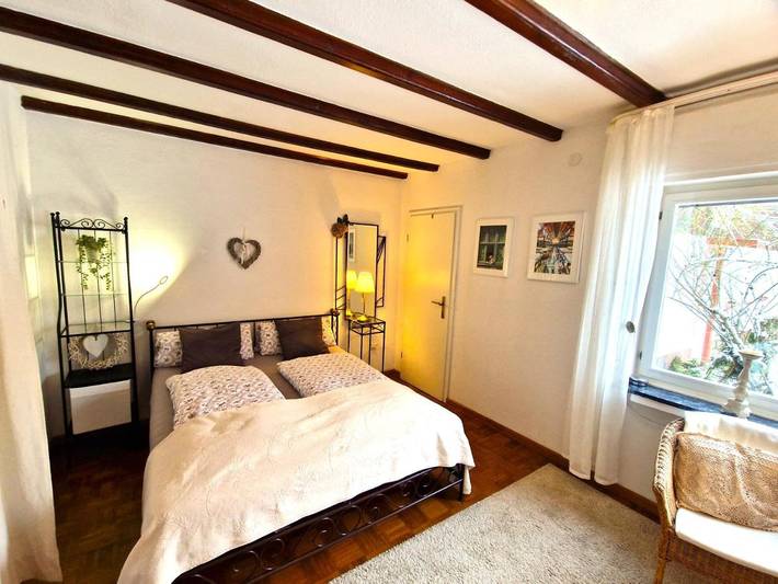 Ferienwohnung für 6 Personen, mit Terrasse und Garten sowie Ausblick in Reichshof - 2