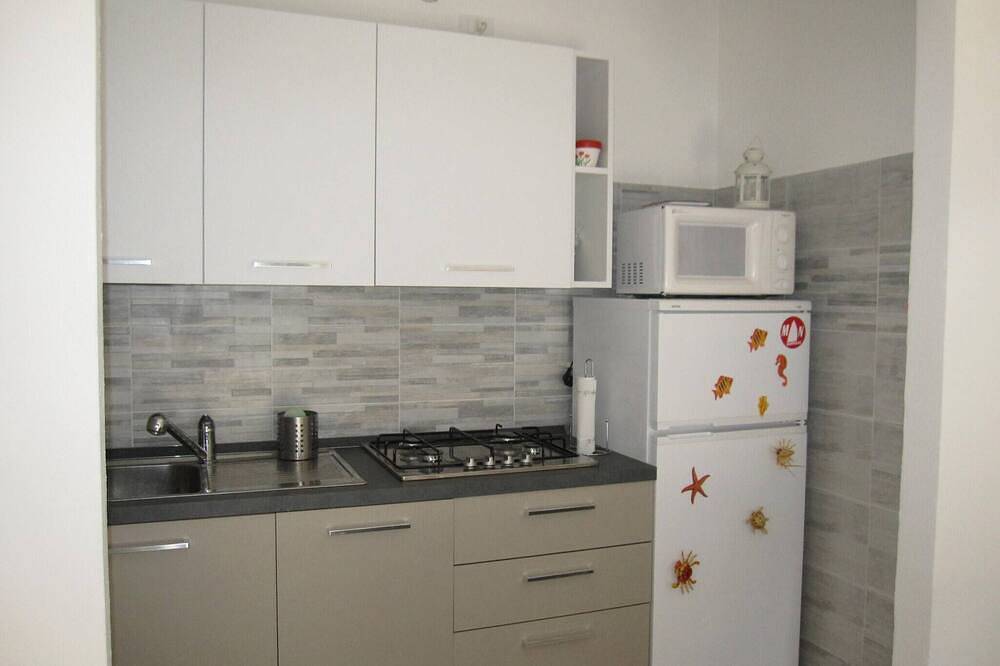 Ganze Wohnung, Traumhaftes Ferienhaus in Grado Pineta mit 2 Schlafzimmern in Grado, Görz Provinz