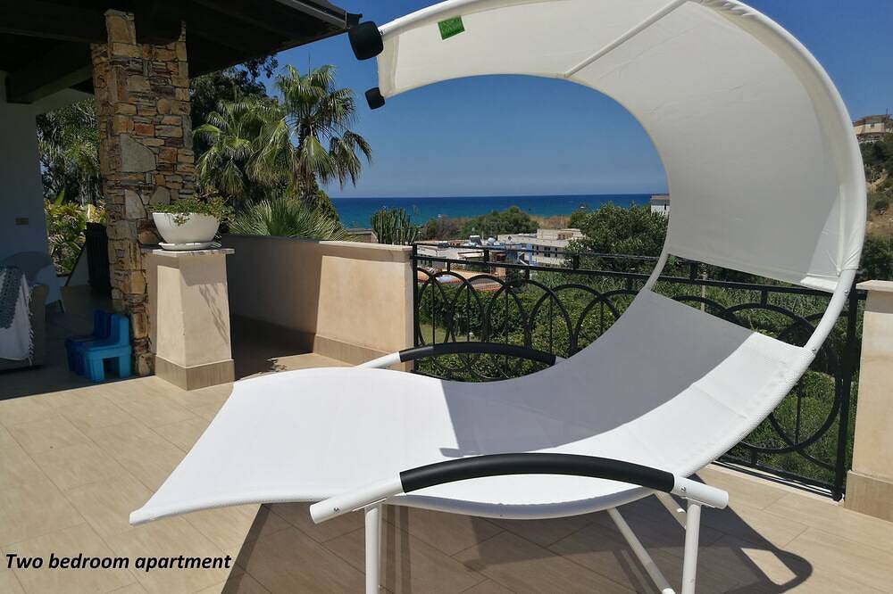 Erika apartment at 150 mt. from the beach. in Spiaggia di Balestrate (Balestrate), Balestrate