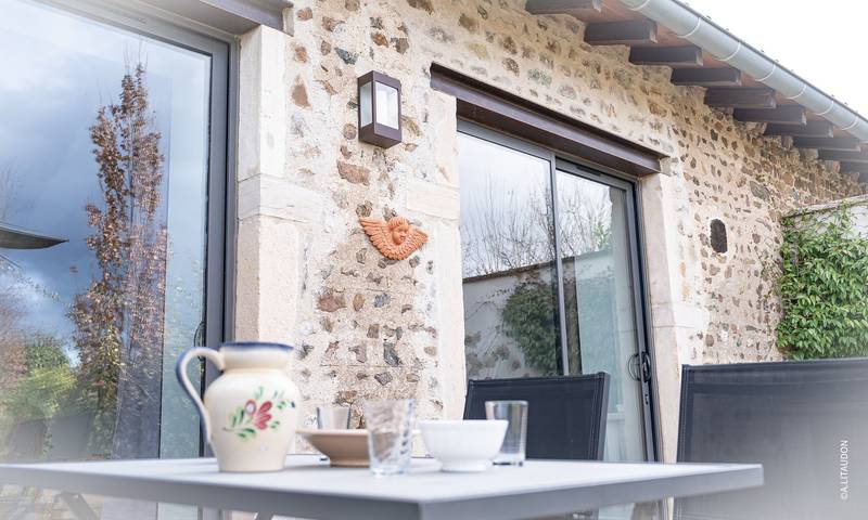 Gîte pour 8 personnes, avec terrasse et jardin dans Rhône - 3