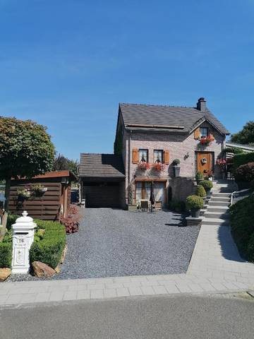 Maison d’hôte pour 2 personnes, avec terrasse et vue à Malmedy
