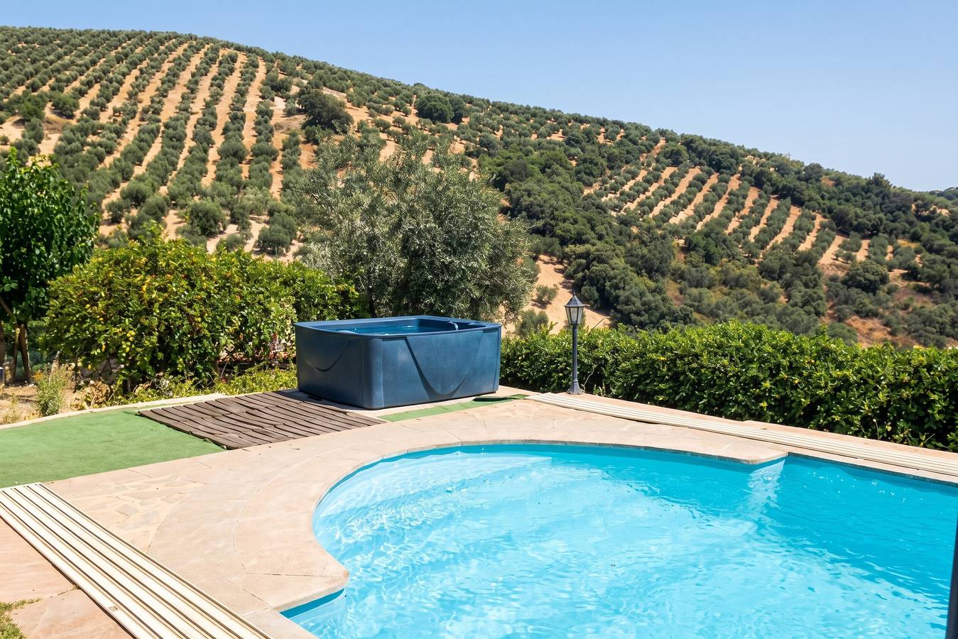 Elegante Villa en Granada con Piscina y Jardín in Montefrío, Provincia de Granada