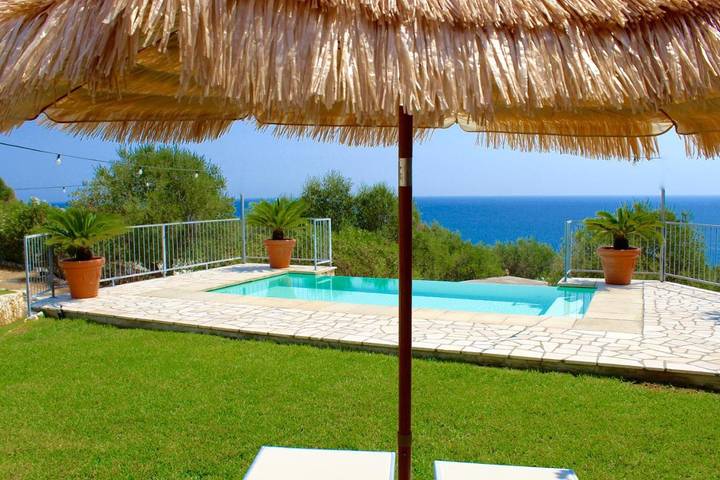 B&b per 4 persone, con Terrazza e Giardino nonché Piscina a Castro (Lecce)