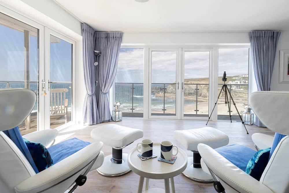 Holiday Rental for 9 People in Portreath, Cornwall