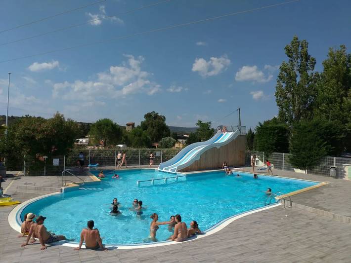Bungalow pour 6 personnes, avec piscine et terrasse, animaux acceptés - 1