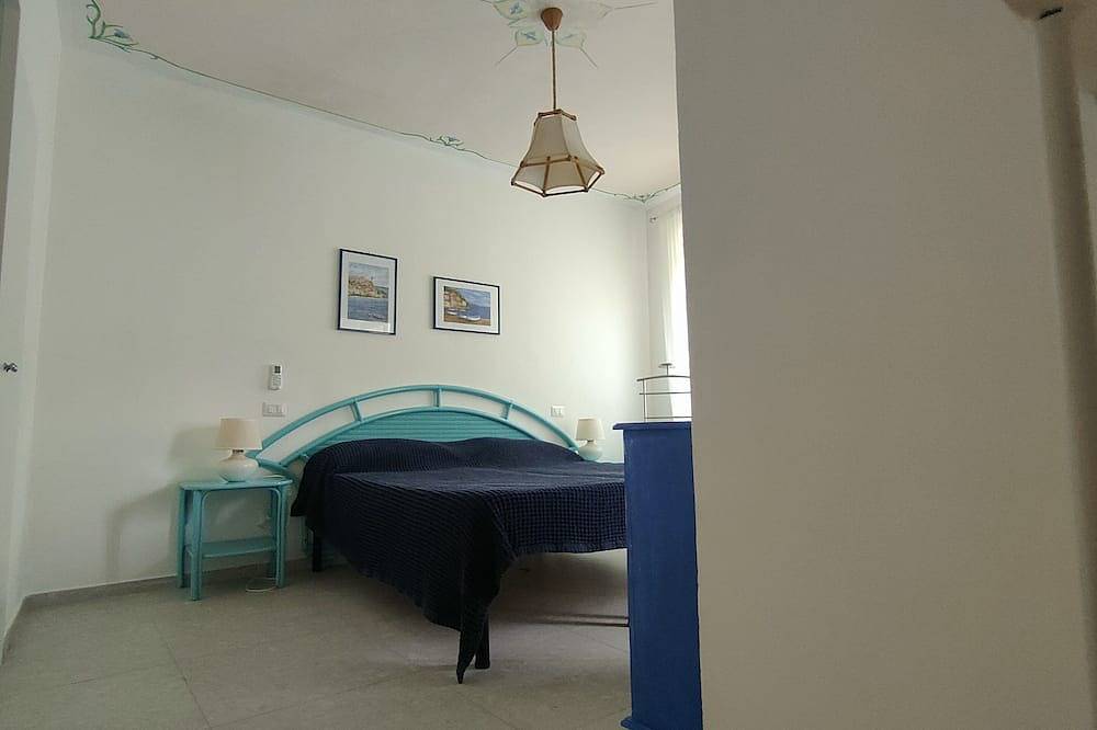 Ganze Wohnung, Casa Pitturini comfortable apartment in quiet area 500 m from the sea in Marciana Marina, Elba