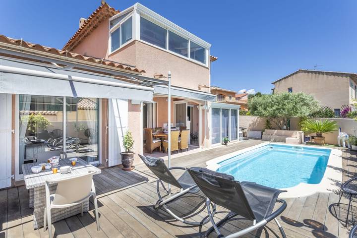 Ferienhaus für 6 Personen, mit Terrasse und Pool in Bandol - 2