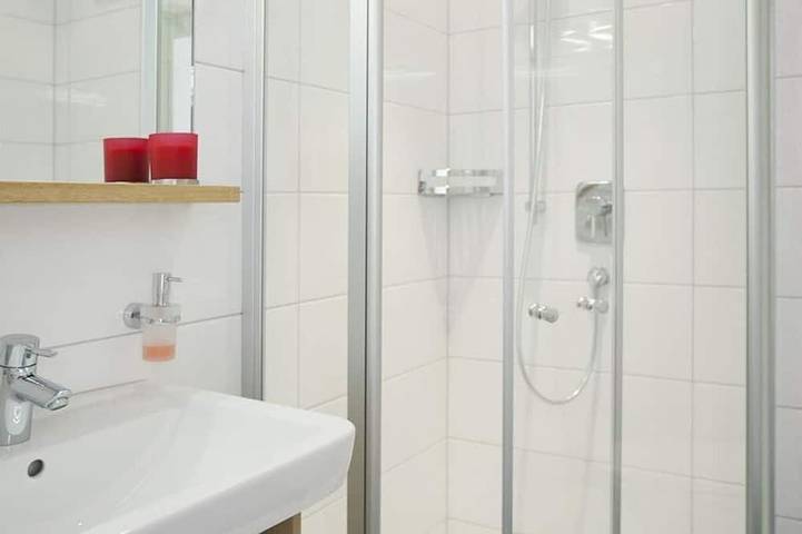 Ferienwohnung für 2 Personen, mit Sauna und Garten sowie Balkon - 1