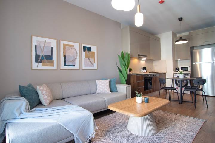 Vacation rental for 3 people, with pool and balcony in Istanbul