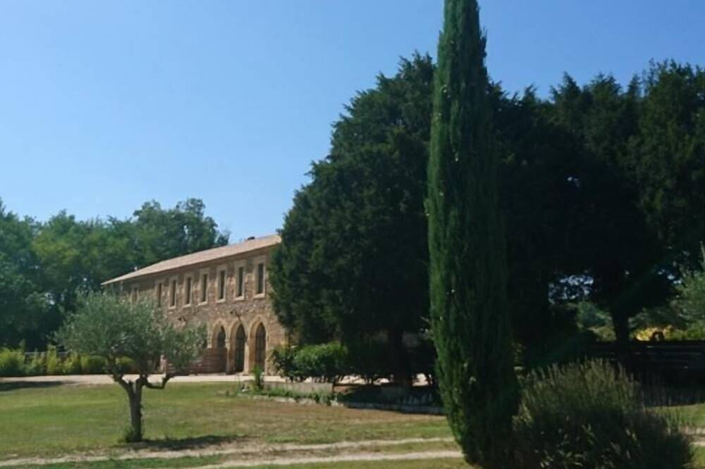 Appartement entier, Chrysalide-Appartement-Supérieure-Vue sur la campagne-Sdb privée avec douche in Laudun-l'Ardoise, Région de Nîmes