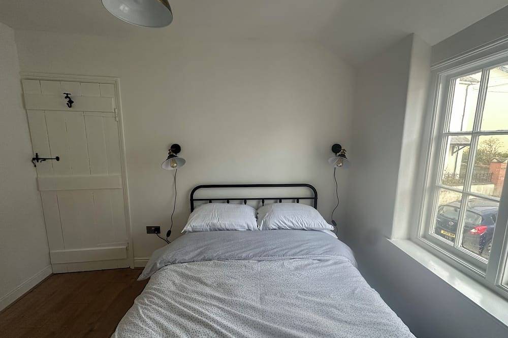 Charming Cottage in Brecon, sleeps 6 people. Pets welcome! in Brecon, Brecon Beacons