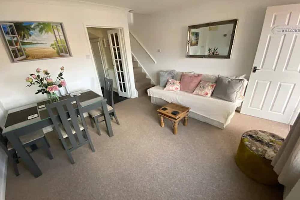 Poole, Holes Bay Harbour Nature Reserve - 'Right' next to the water :-) Sleeps 3 in Poole, Poole Harbour